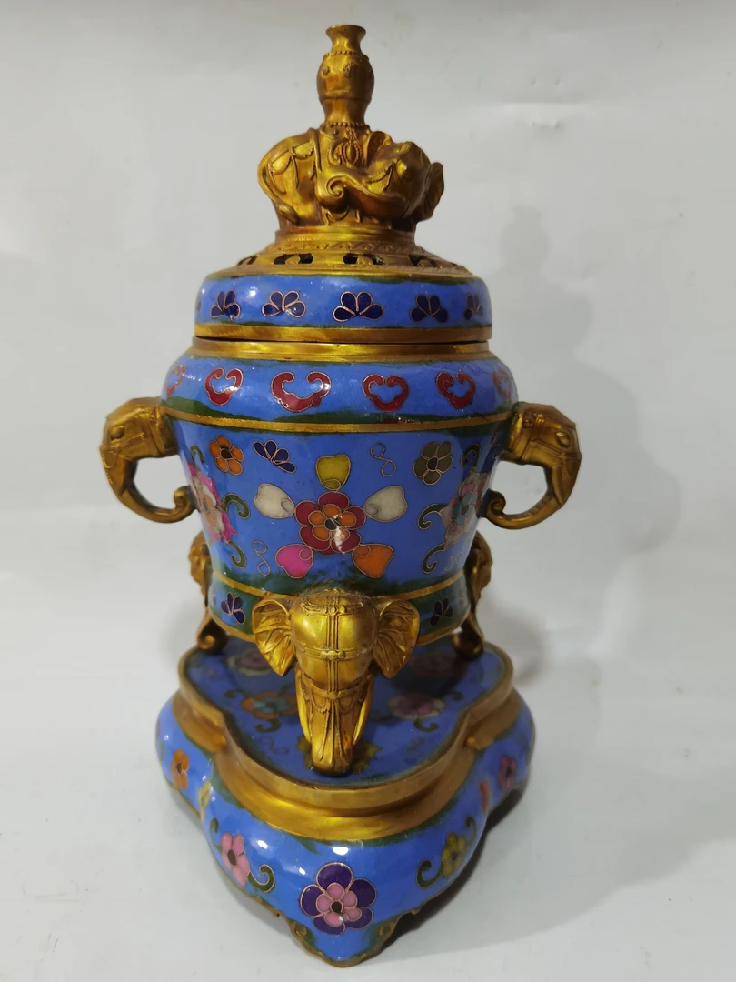 铜胎掐丝景泰蓝太平有象熏香炉