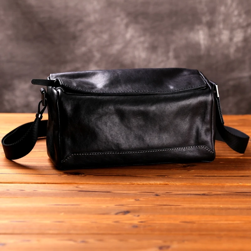 植鞣皮真皮小包男通勤男士简约单肩包斜挎包枕头包小方包青年男包