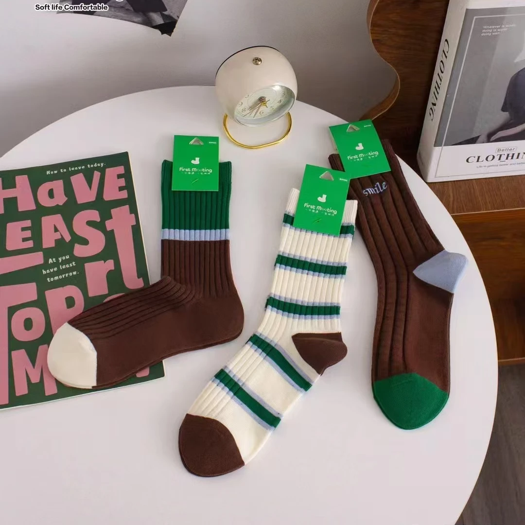 【咖绿双针】-春秋女中长筒精梳棉袜