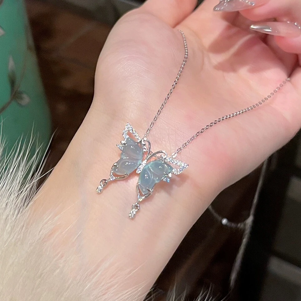 钛钢项链 2025新款冰透蓝色蝴蝶项链女不掉色轻奢小众仙女锁骨链