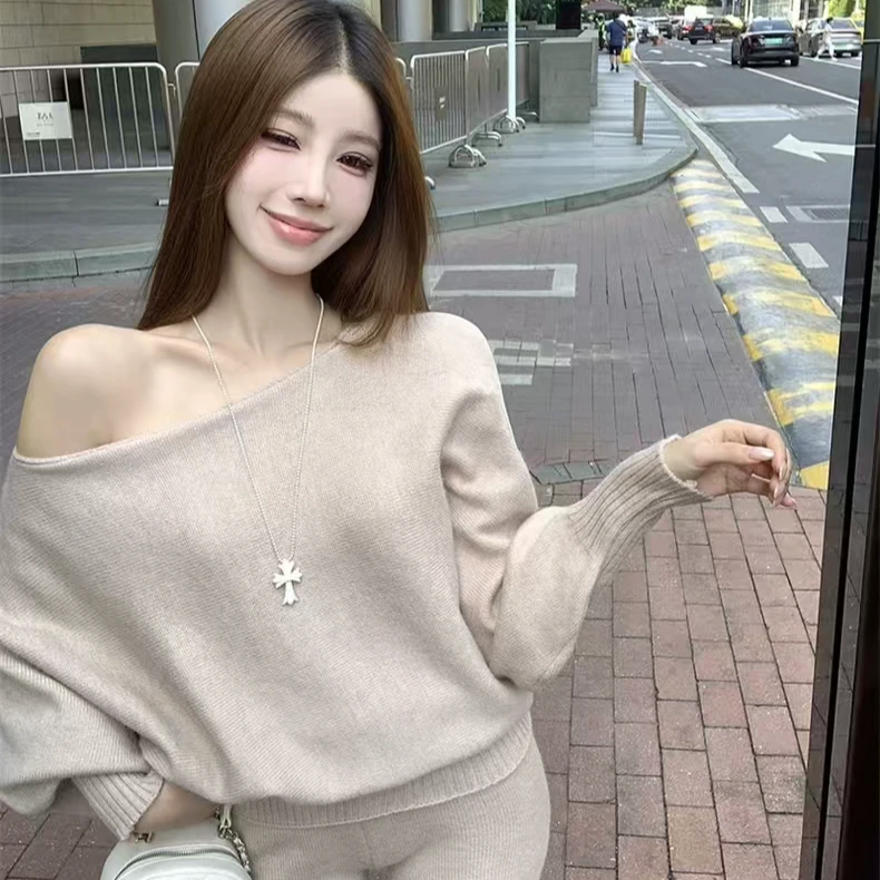 慵懒风时尚两件套秋冬蝙蝠针织毛衣秋季宽松休闲上衣搭短裤套装女