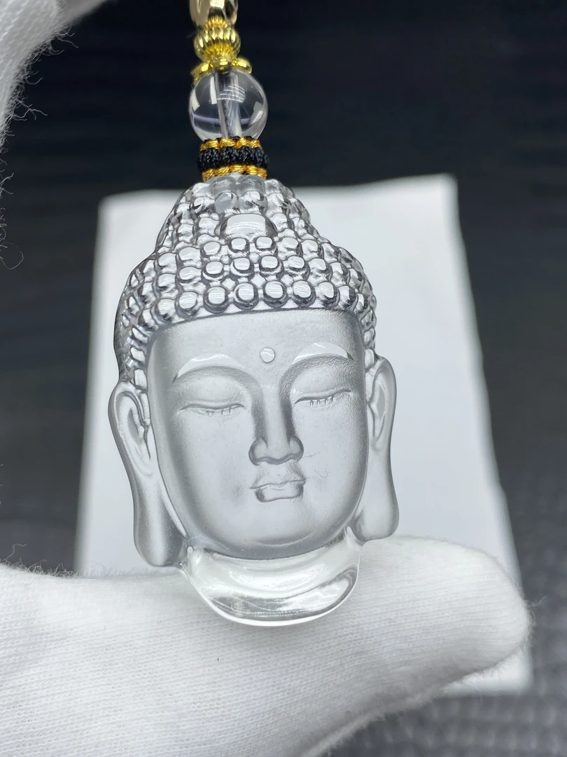 白水晶立体佛头，干净通透，配绳.多样性发其一，规格43.27.14mm左右