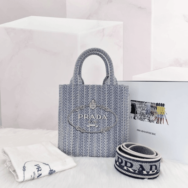 全新未使用 Prada/普拉达 鸭鸭甄选/单肩包240726MY0029