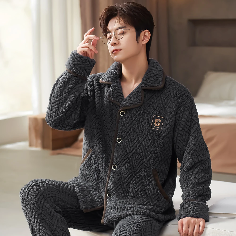 睡衣男秋冬款法兰绒加厚加绒保暖珊瑚绒翻领冬天开衫家居服套装