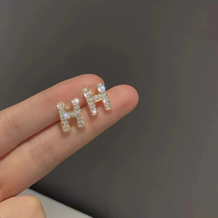 橙画 2023年新款潮高级感小众设计耳钉女简约小巧气质精致耳环时