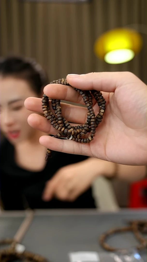 【闪购商品】沉香手串电白朴树沉香方珠多圈多样性发一条