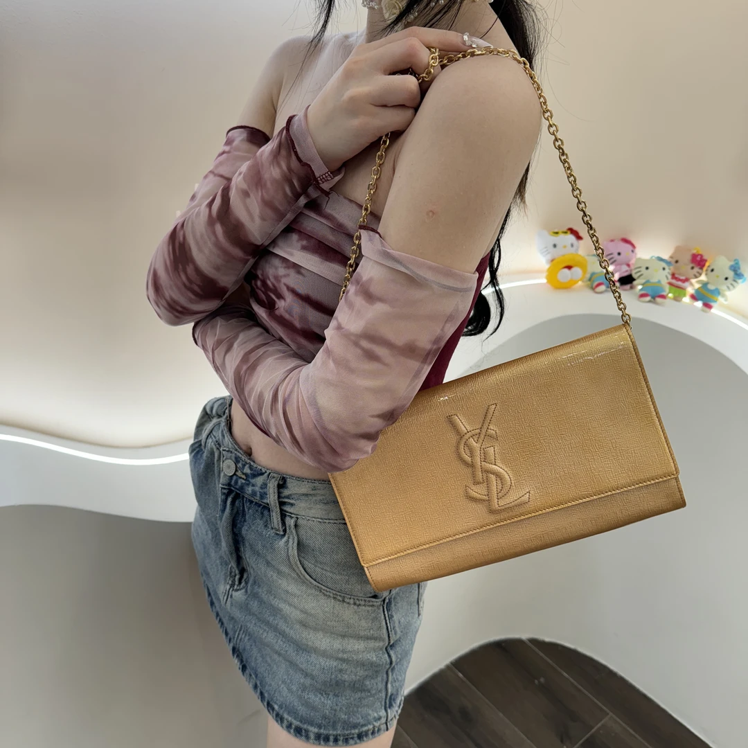 95新 YSL/圣罗兰 YSL金色亮面手拿包中号 送链条内胆