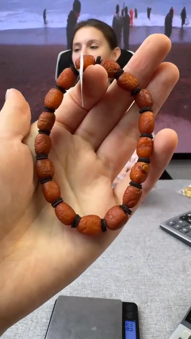 【闪购商品】琥珀手串未镶嵌1073