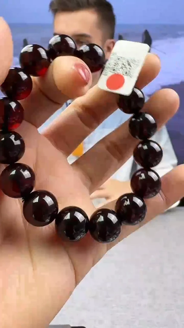 【闪购商品】琥珀手串未镶嵌188多样性