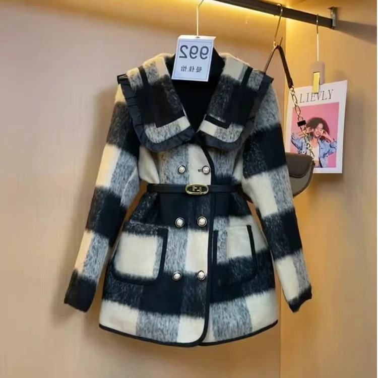 2024秋冬新款法式小香风女神范高级设计感超好看小个子格子外套女