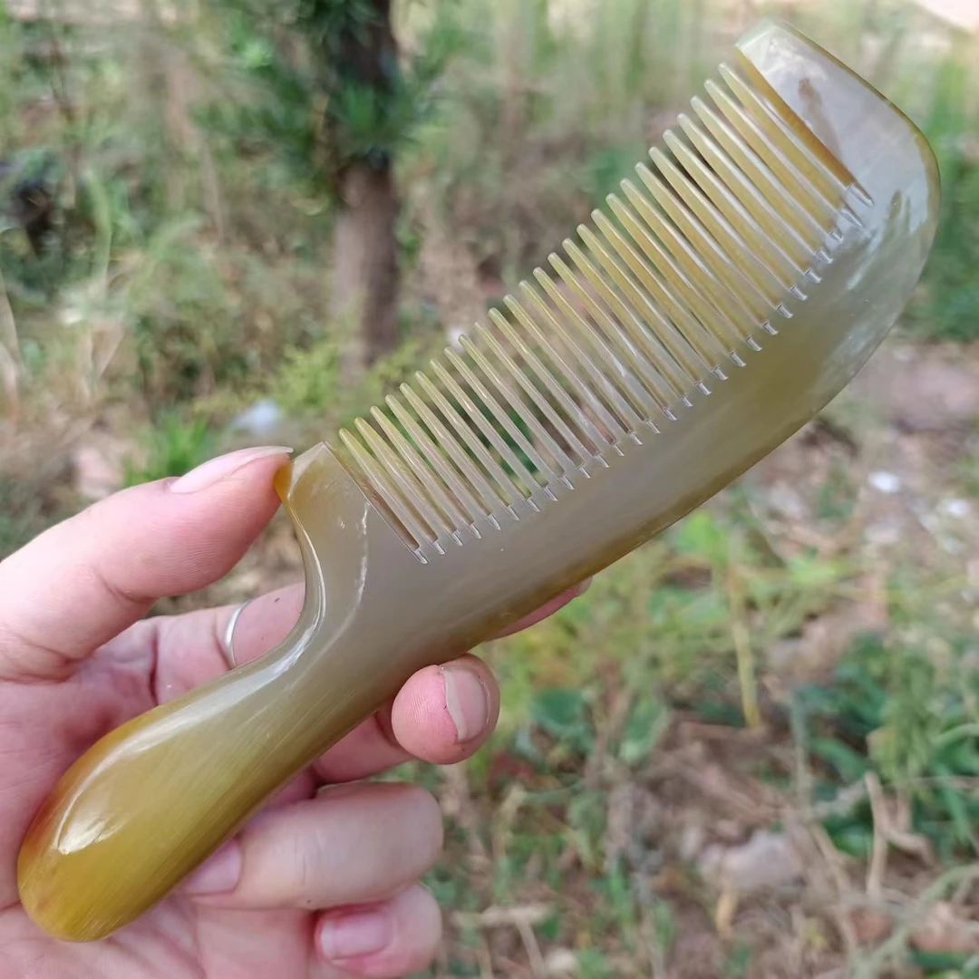 精品天然牛角18厘米手柄中号梳按摩头皮梳