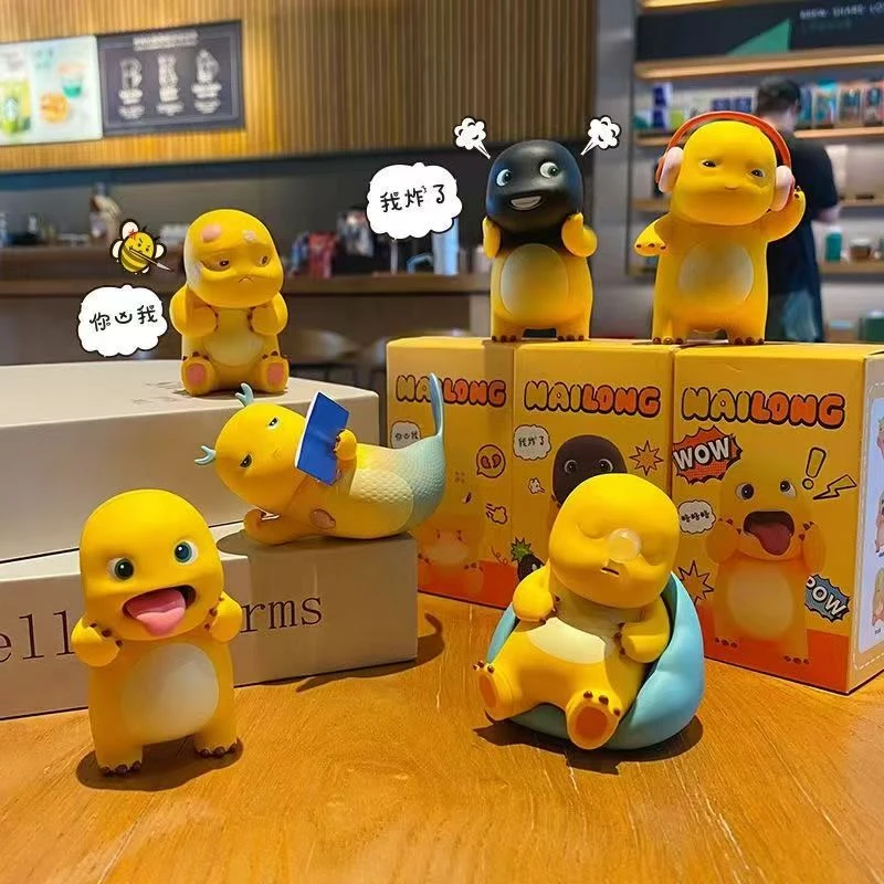 新款奶龙摆烂日常系列创意摆件公仔玩偶潮玩摆件办公室手办饰品