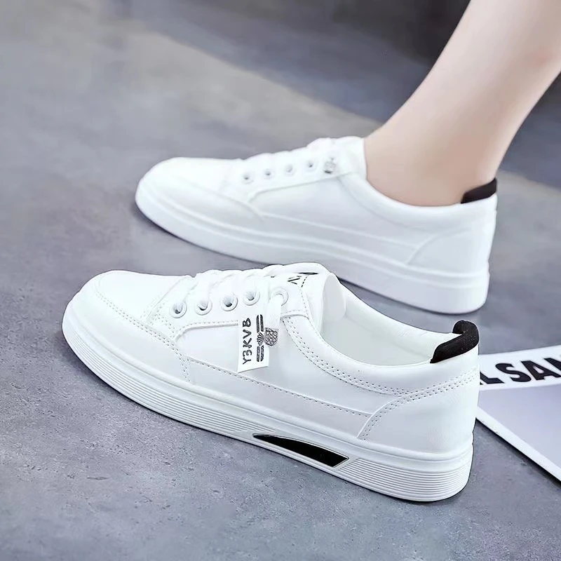 Ou Shi Yuan/欧诗媛秋冬女士新款学生时尚百搭休闲小白鞋板鞋D201