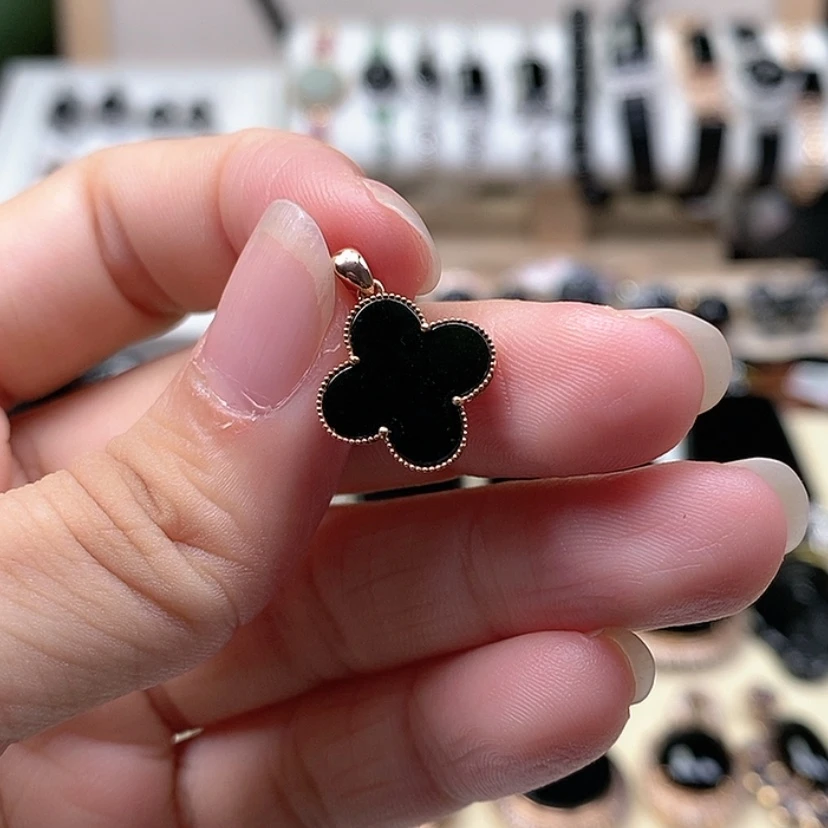 【闪购商品】翡翠吊坠(不含链)18K金镶嵌