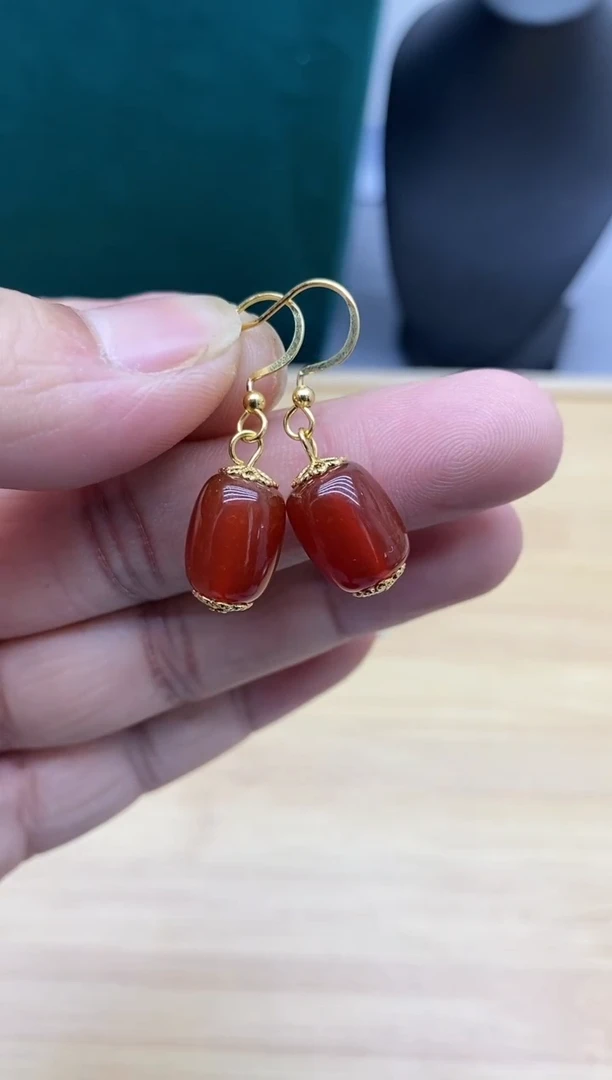 【闪购商品】南红玛瑙耳饰银S925镀金镶嵌36