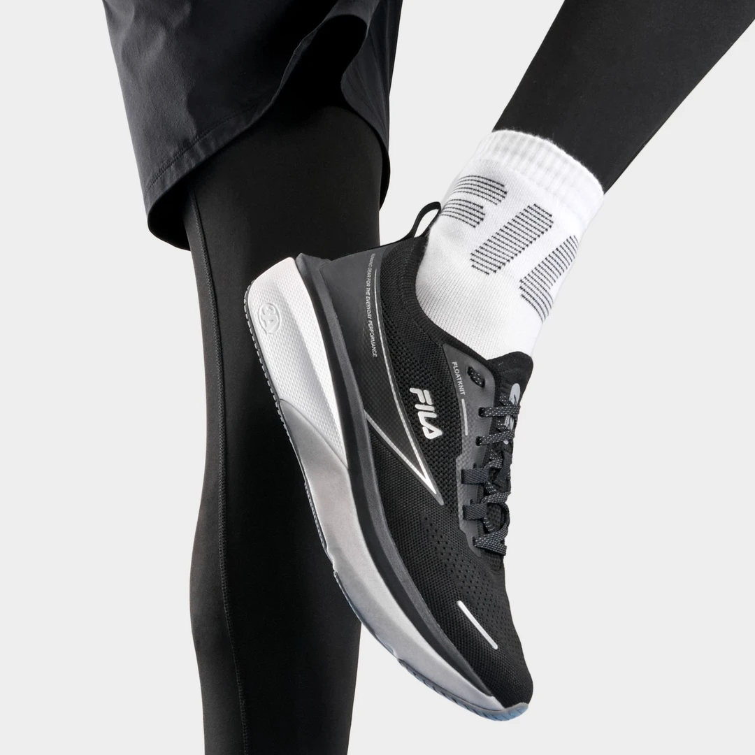 Fila/斐乐运动鞋玄豹鞋男鞋夏季网面透气缓震专业跑鞋A12M331104F