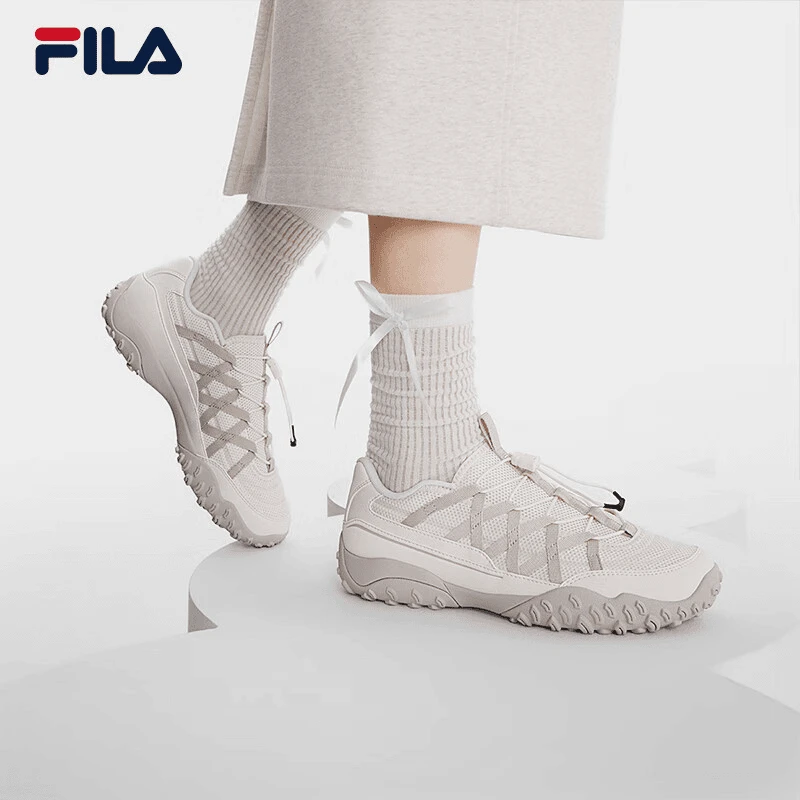 Fila/斐乐韩素希同款女鞋芭蕾鞋雅丹风机能复古运动鞋F52W542176A