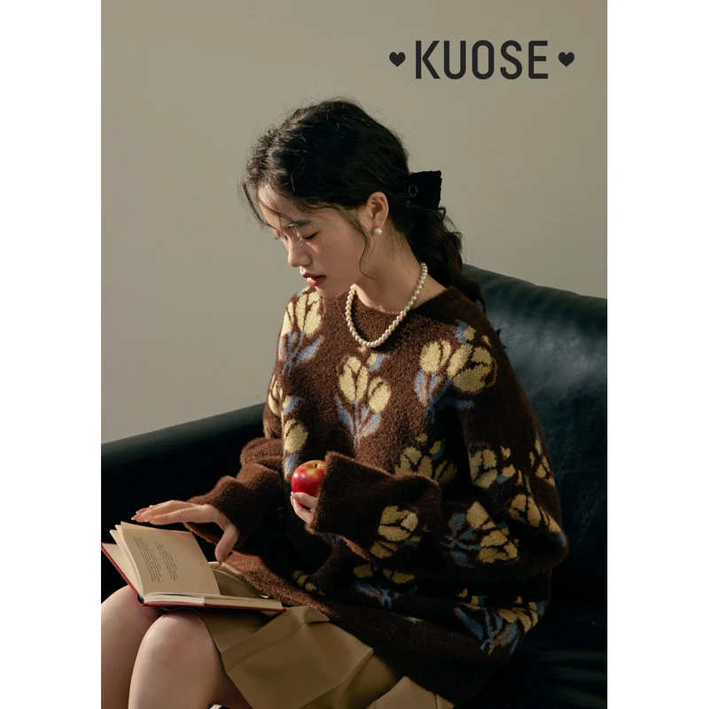 阔色慵懒风撞色花朵毛衣2024女冬咖色圆领套头针织上衣KSH2312013