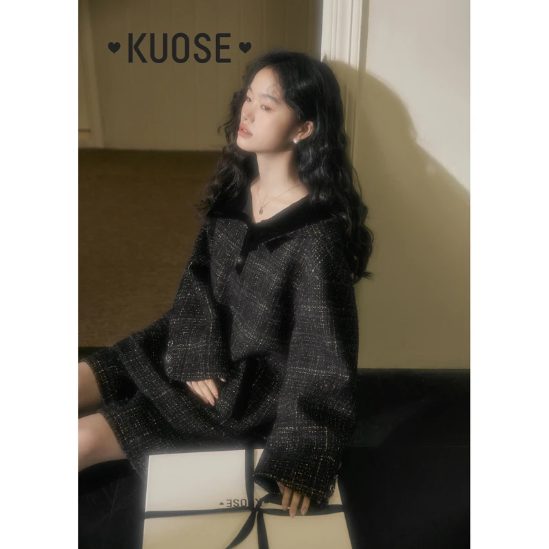 【千金派对】阔色小香风格子套装女2024连帽卫衣裙裤裤子KSW2311002