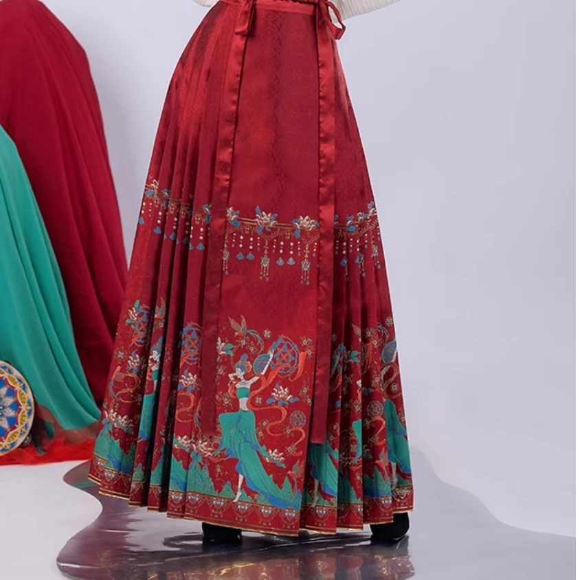 【妙音天】国风马面裙红色