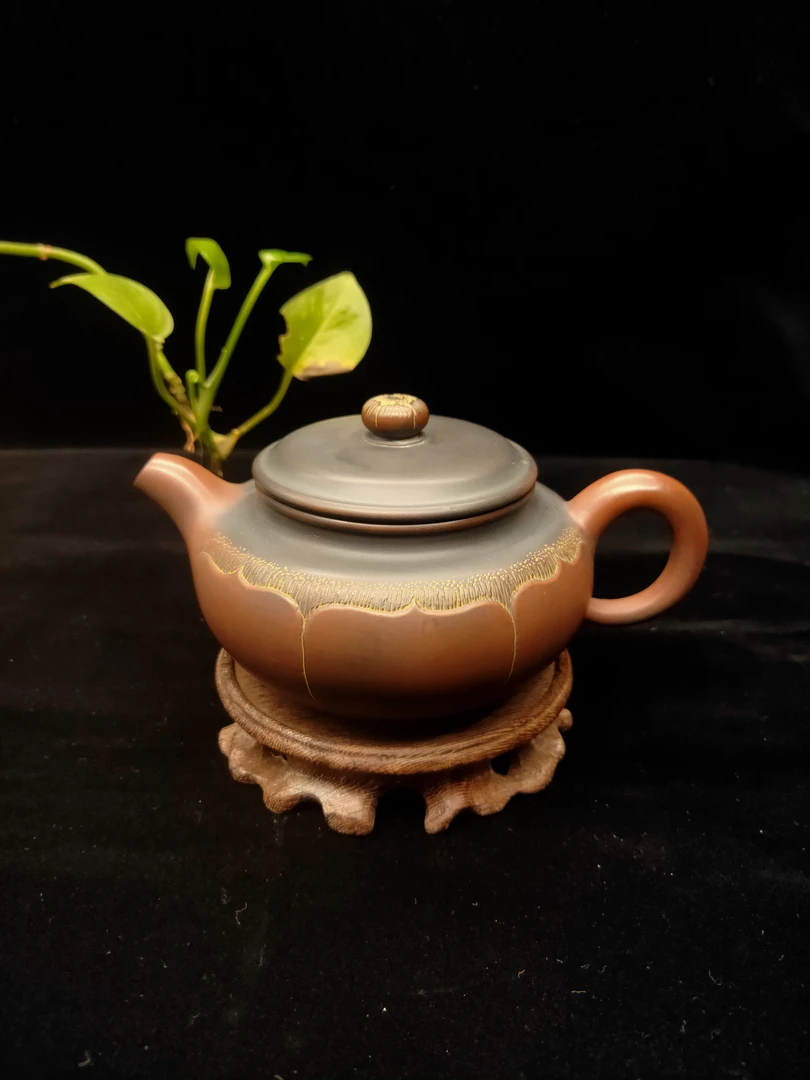 广西钦州坭兴陶仿古禅意壶220毫升彭兴玉大师刻图