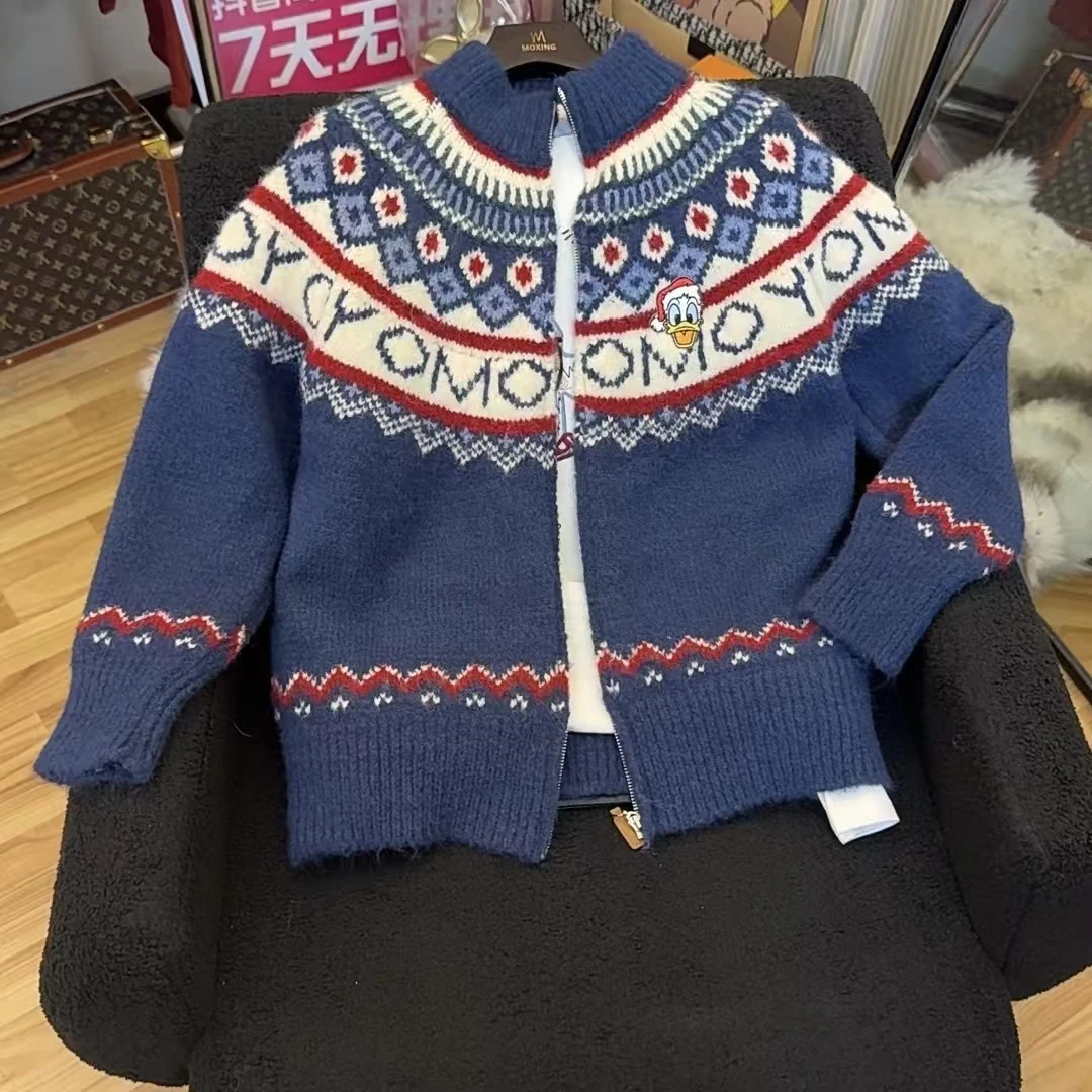 【兜兜】 冬季新款加厚小刺绣条纹毛衣拉链开衫外套 井28034A