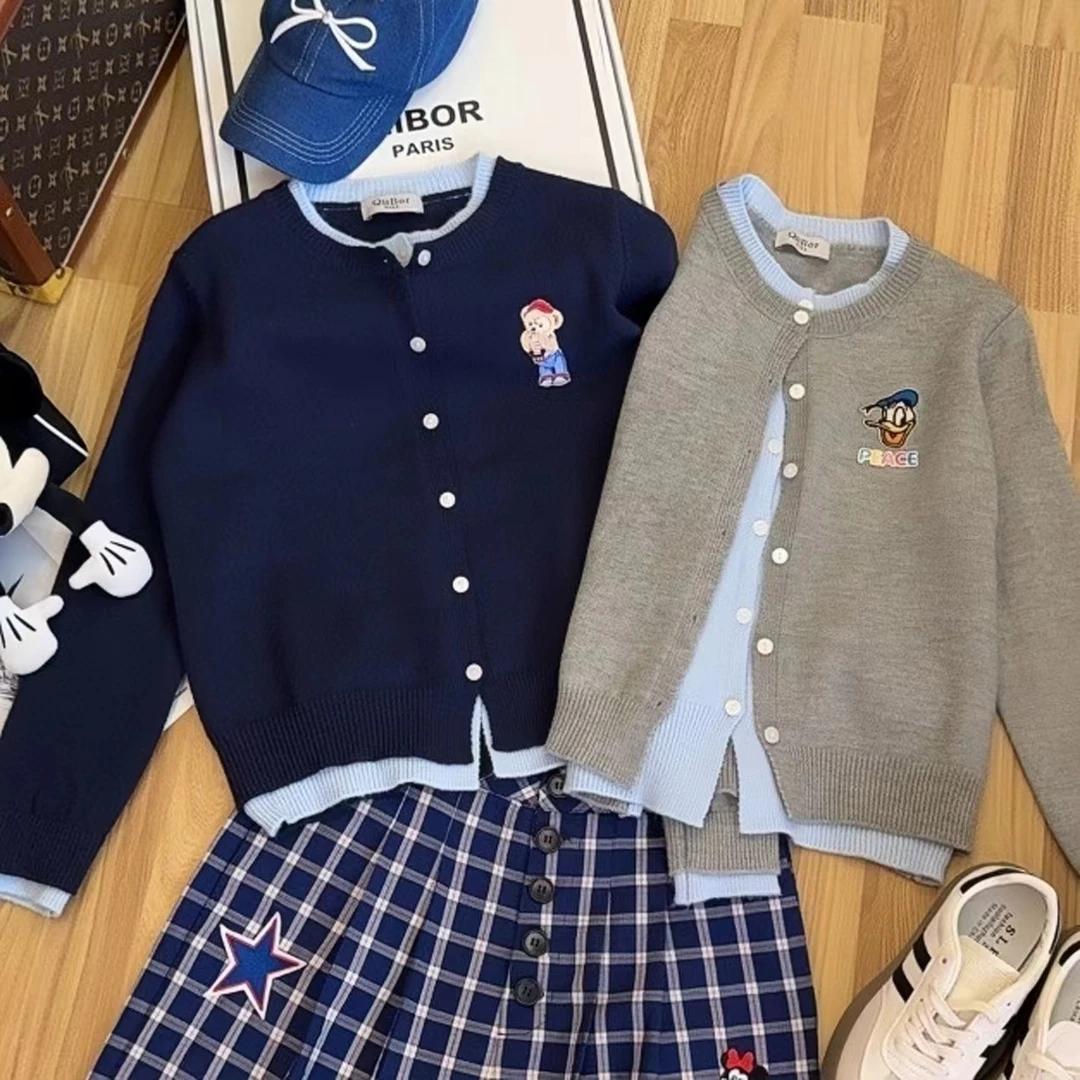 【兜兜】2024新款休闲时尚圆领假两件针织小开衫外套 井66128A