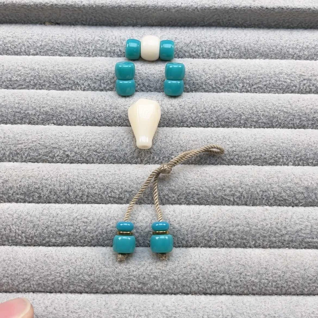 【闪购商品】琉璃颈饰无*