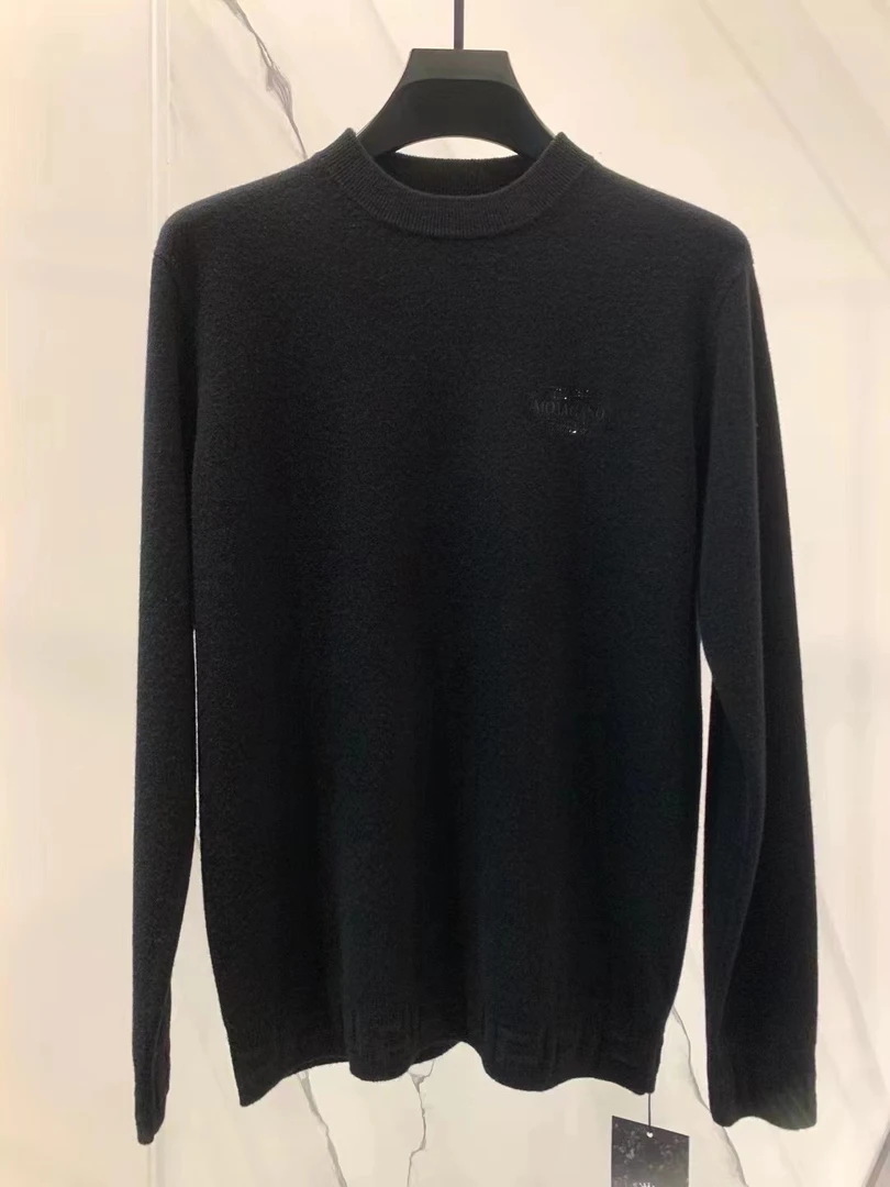 绵羊毛针织圆领毛衣