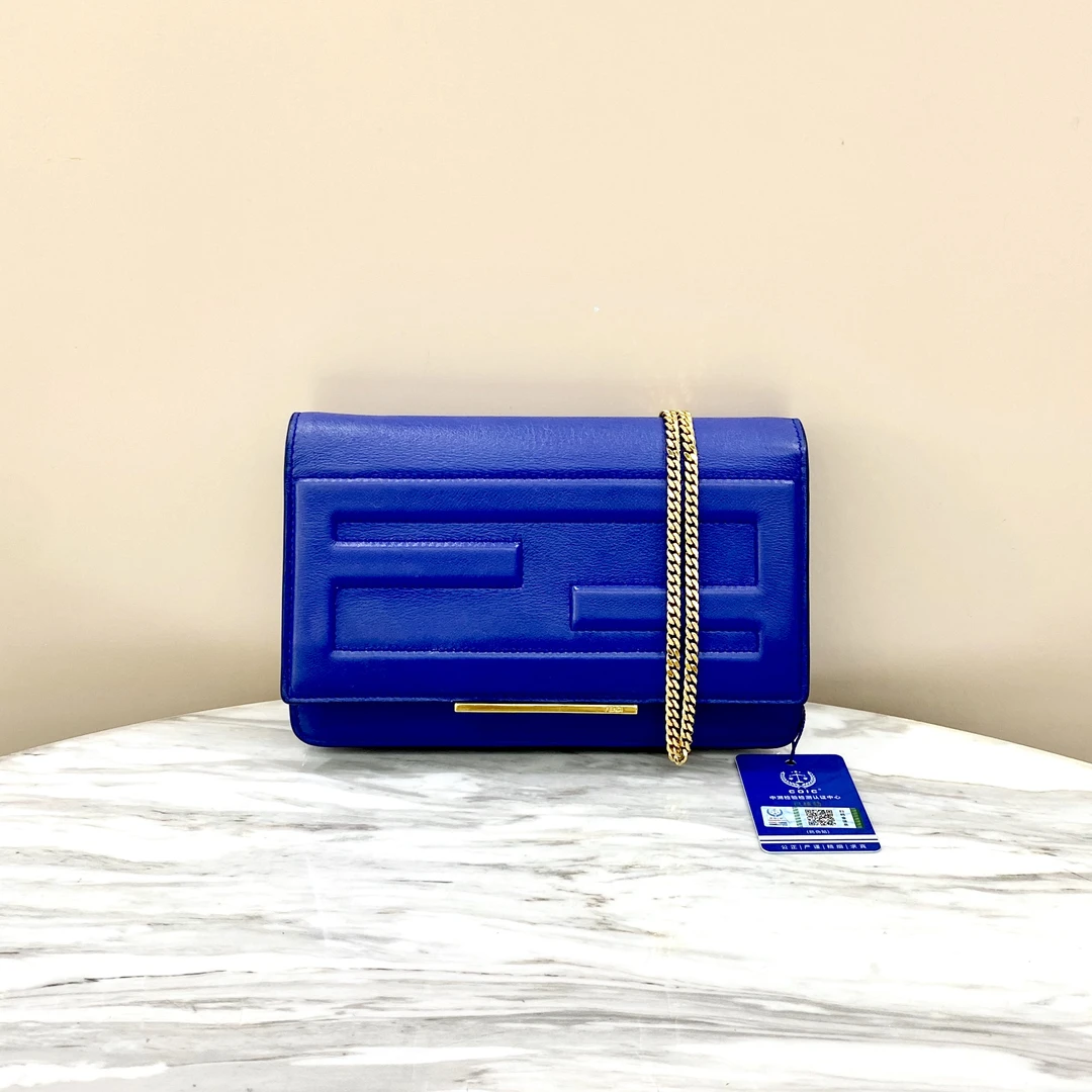 99新 FENDI/芬迪 克兰茵蓝金扣翻盖链条包 98新 尺寸19*11