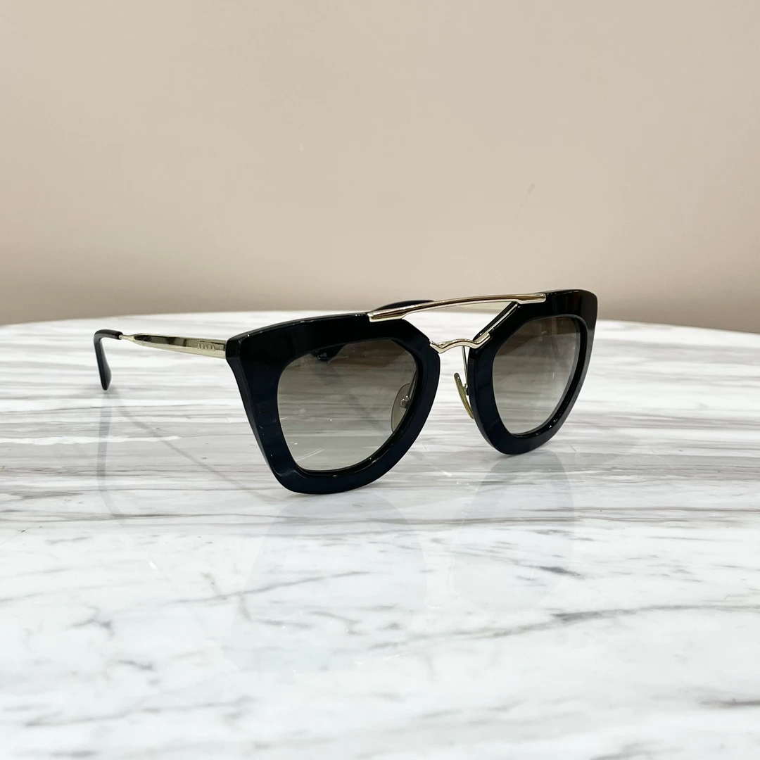 99新 Prada/普拉达 Sunglasses猫眼太阳墨镜 98新