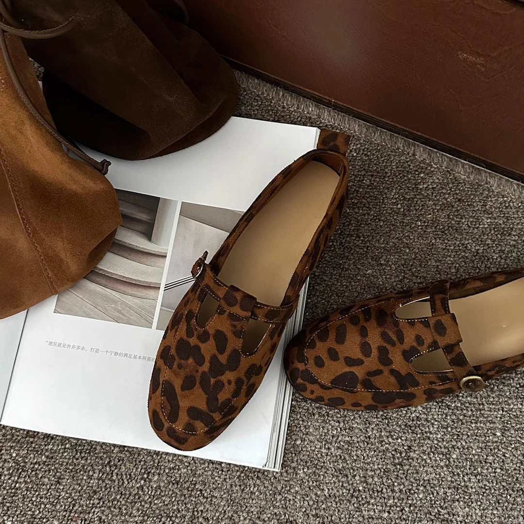 原创复古单鞋女2024秋季新款时尚学院风舒适软底百搭豹纹玛丽珍鞋
