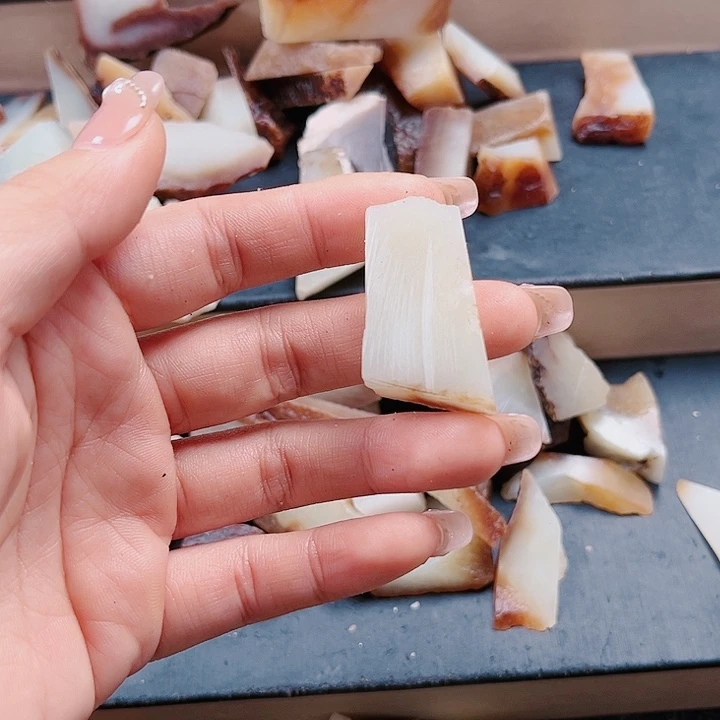 和田玉（糖玉）挂件未镶嵌