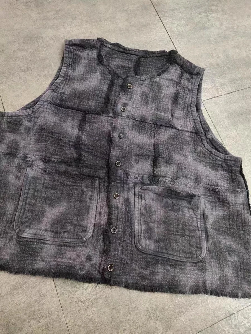 三层雨露麻机理扎染马甲巨显瘦面料肉透透的 自制无吊牌介意慎拍