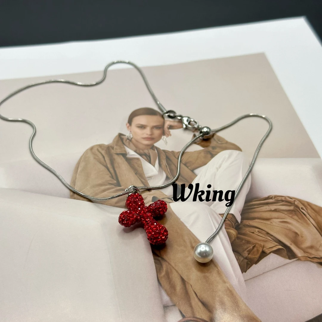 钛钢项链 王大嘴原创 “红钻十字”银色白珠红钻抽拉项链A701