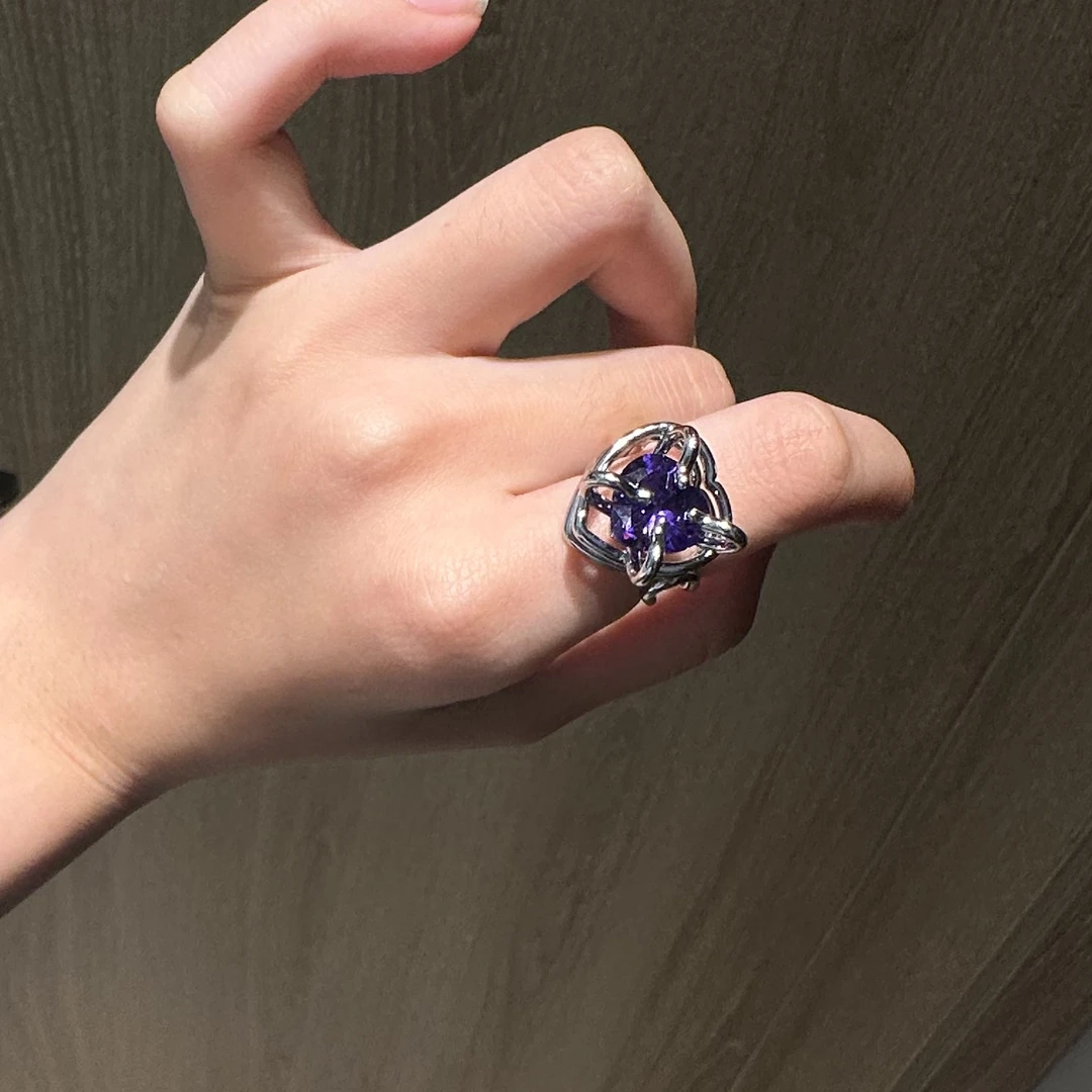 铜合金合成锆石戒指 设计师款 立体爪镶蓝色锆石爱心开口戒指A053