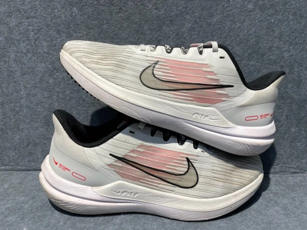 41码/Nike Air winflo9白粉/鞋底磨损/跑步鞋/无原盒