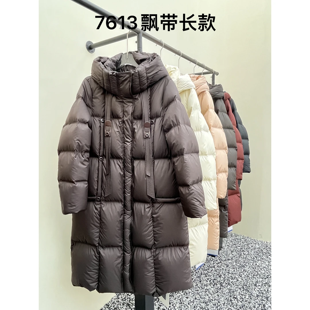 【王老板】2024秋冬新款简约立领长款羽绒服 621102