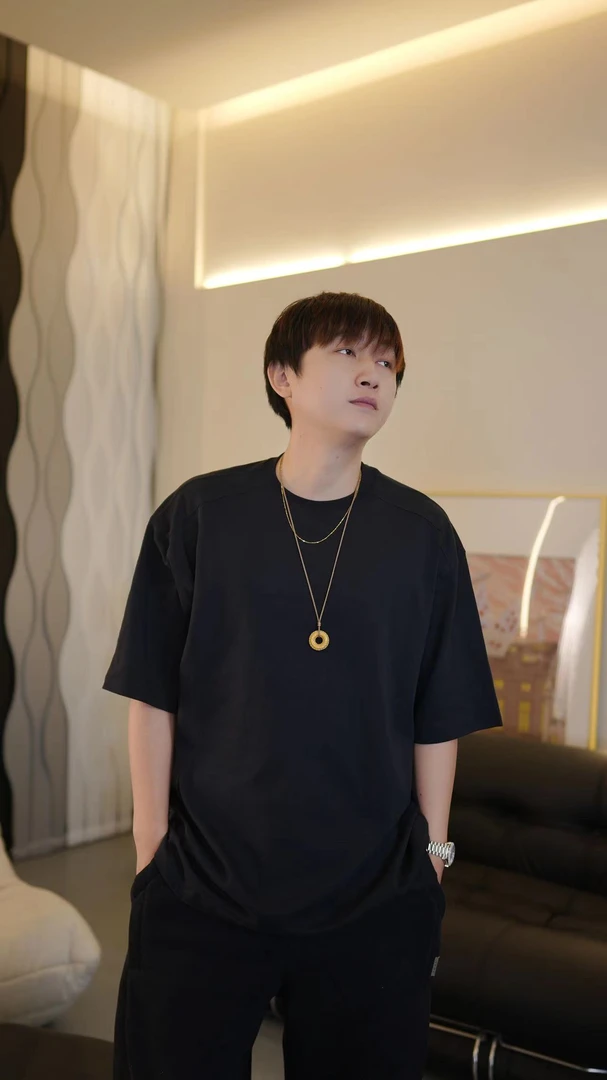 YOI MAGIS【纯色美学】男士230克水柔棉休闲夏季圆领OVERSIZE半袖