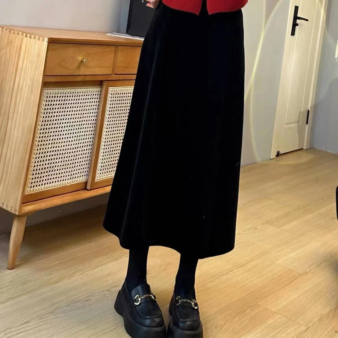 /丝绒裙/气质复古时尚百搭薄绒过膝长裙女秋冬L10