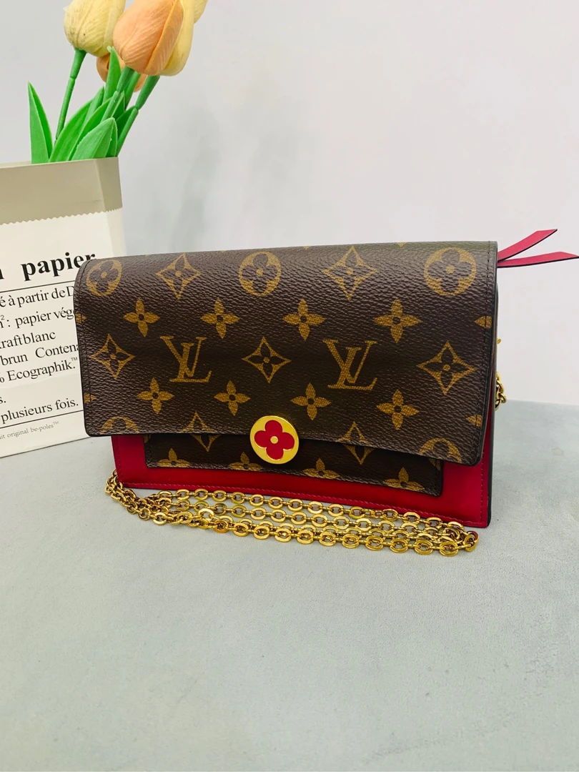 95新 LouisVuitton/路易威登 奢物瑾选 小花 Flore 玫红色woc系列