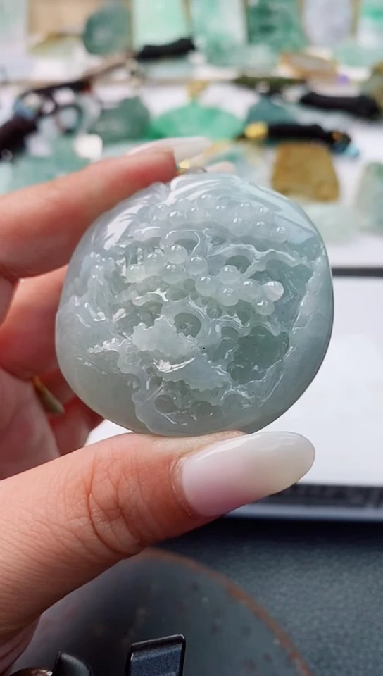 【闪购商品】翡翠吊坠(不含链)未镶嵌1