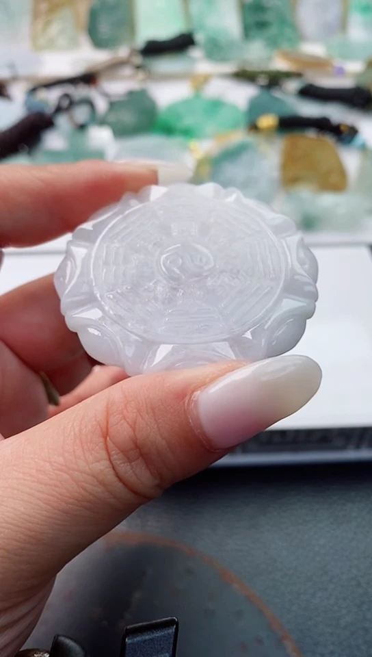 【闪购商品】翡翠吊坠(不含链)未镶嵌多样性随机发其一