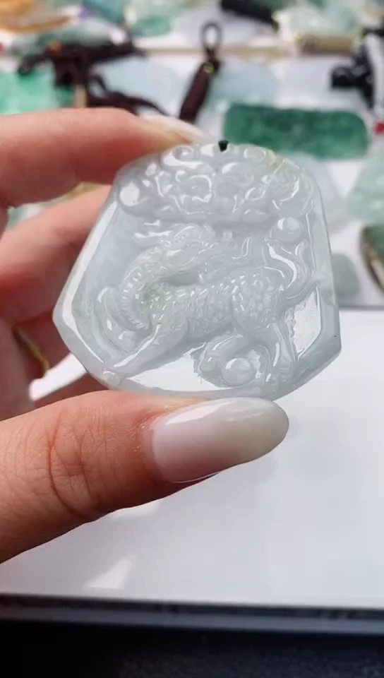 【闪购商品】翡翠吊坠(不含链)未镶嵌1