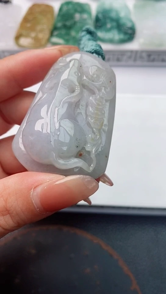【闪购商品】翡翠吊坠(不含链)未镶嵌1