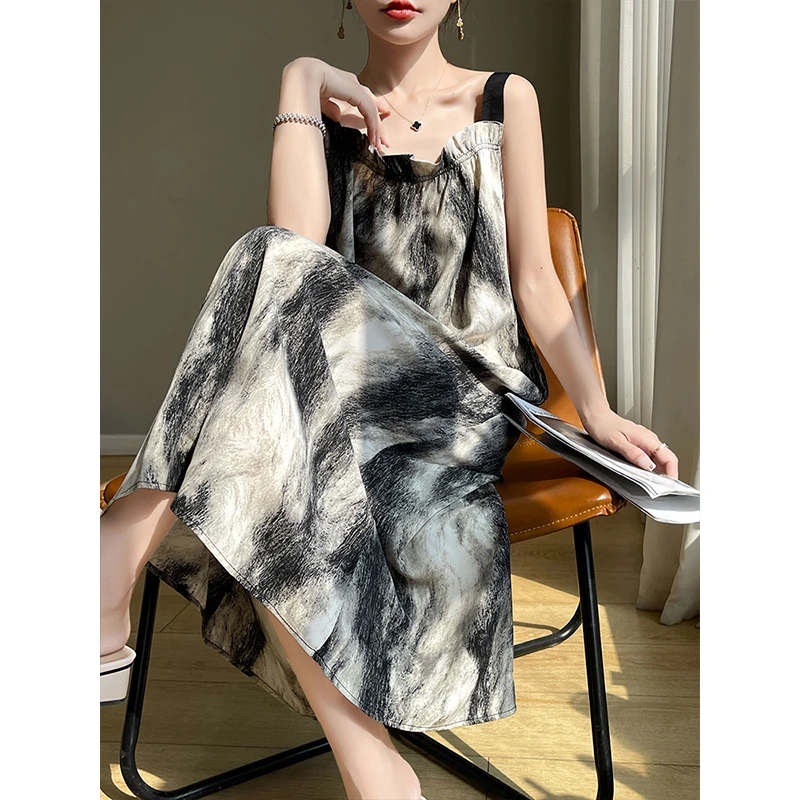 国风褶皱吊带连衣裙女夏季新款黑白水墨画碎花高档气质宽松背心裙