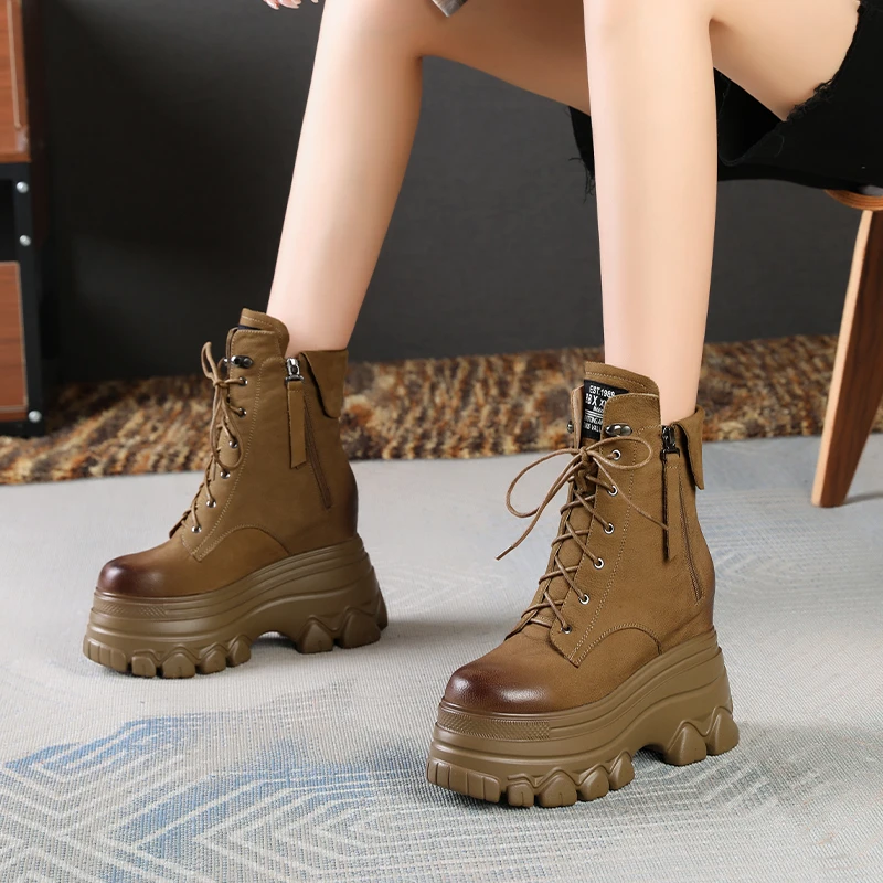 2023秋冬新款12cm真皮增高厚底马丁靴女英伦复古风短筒小个子短靴