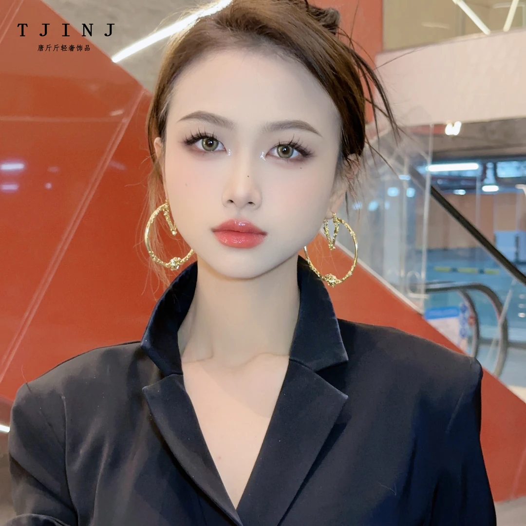 铜合金耳饰 【美人头】高级感c圈耳环