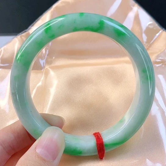 翡翠手镯未镶嵌缅甸翡翠手镯065