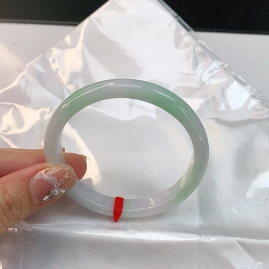 翡翠手镯未镶嵌贵妃381天然翡翠A货